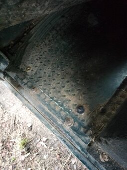 Land Rover Defender - 10