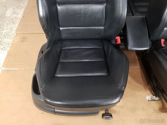 Predám celokožené sedačky Škoda Octavia 2 RS Facelift Combi - 10