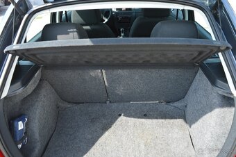 ŠKODA FABIA 1,4 16V 55kW ELEGANCE 157501km klíma - 10