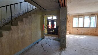 Rodinný dom, garáž a záhrada 800 m2, Lontov, okres Levice (S - 10