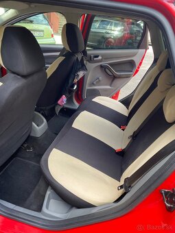 Ford Focus 1.6 TDCi 80kW Kombi – 2010 – bez korózie, pravide - 10