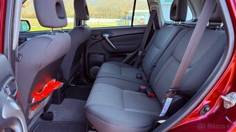 Toyota RAV4 2.0 D-4D 5D 4x4 - 10