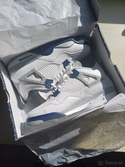 Jordan 4 - 10