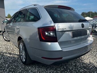 Škoda Octavia Combi 2.0 TDI RS DSG 4x4 - 10