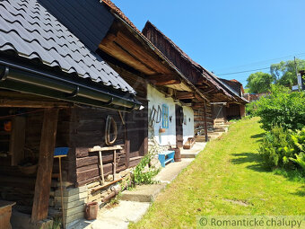 Tradičná drevenica pripravená pre chalupárov, na pozemku s - 10