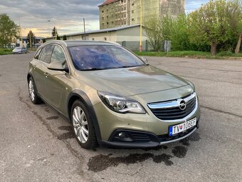 Opel Insignia Country Tourer sk auto - 10