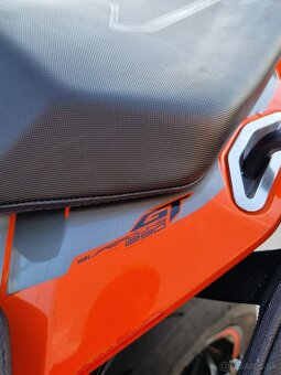 KTM SUPERDUKE 1290 GT 9/2017 - 10