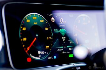Mercedes E trieda 300 de A/T HYBRID(Diesel/Elektro) - 10