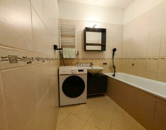 I Veľký 2i byt s balkónom 60 m2, Muškát, Pezinok - 10
