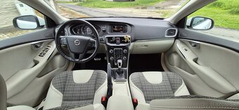 Volvo V40 T2 1.5L 122k Momentum Geartronic - 10