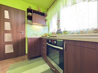 Na predaj: 2 izbový byt + BALKON + KUMBAL - 10