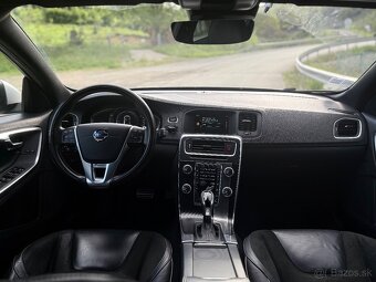 Volvo V60 D3 R-Design 110kW A/T - 10