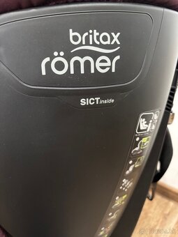 Autosedačka Britax roomer 76-105cm - 10