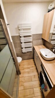 TOP/ Rybany - 2 izbový byt s loggiou a s garážou - 10
