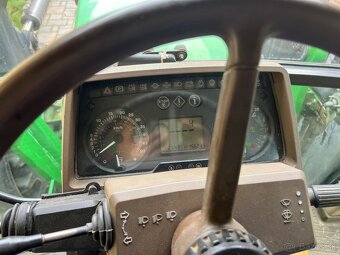 Traktor John deere 6310 celny nakladac - 10