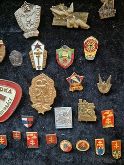 Predam stare odznaky - 10