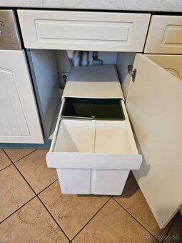 Masívna kuchynská linka z Nemecka so spotrebičmi - 10