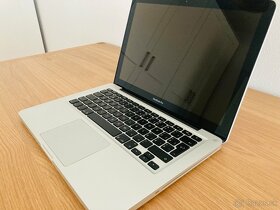 Apple MacBook Pro 13 Mid 2010 - 10
