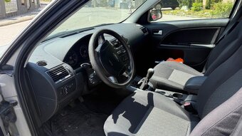 Ford Mondeo 2.0 TDCi Ghia - 10