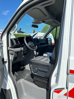 VW Crafter - 2.0 TDI Sanitné vozidlo 4x4 - DSG - 10