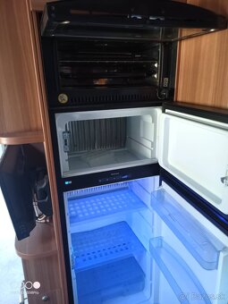 Autokaravan Concorde Carver 821 LS - 10