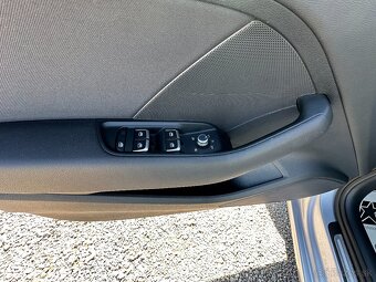 Audi A3 Sportback 2.0 TDI DPF Ambiente - 10