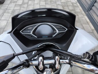 Predam Honda PCX 125 rv 2020 naj len 1500 km - 10