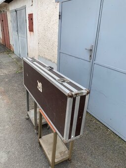 Kufor na klavesy Roland - 10