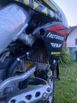 Suzuki rmz 250 - 10