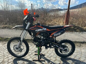 Predám čisto nový nejazdený Pitbike ASIX XB68 140CM3 + El. š - 10