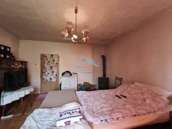 Rodinný dom v obci Malé Zlievce v okrese Veľký Krtíš. - 10