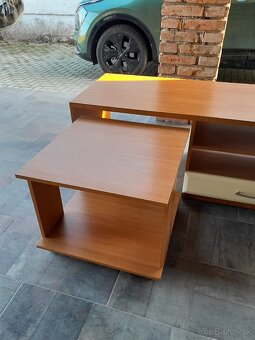 Stolík pod TV - 10