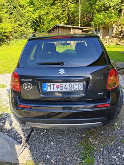 Suzuki Sx4 - 10