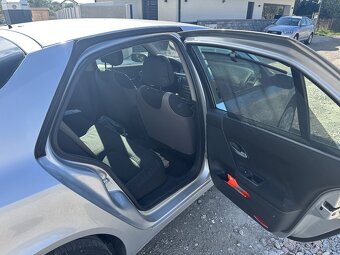 Renault Laguna II, 1.9 dCi Expression 81kW/110HP M6 - 10