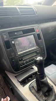 Volkswagen Sharan 1,9TDi 85kw kód motora: AUY - 10