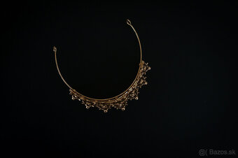 Korunka do vlasov - 10