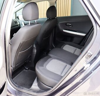 Kia Cee´d SW 1.6 CRDi VGT Platinum - 10