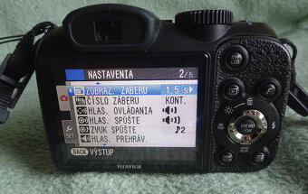 Predám ultrazoom FUJIFILM Finepix S2980 s brašňou - 10