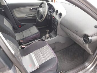 Seat Ibiza 1.4i 16V Signo - 10