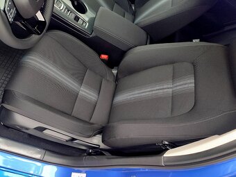 Honda CIVIC 2.0 e:HEV Elegance - 10