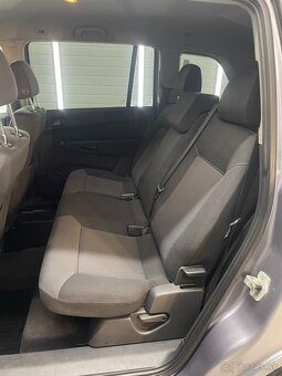 Opel Zafira 1.9CDTi - 10