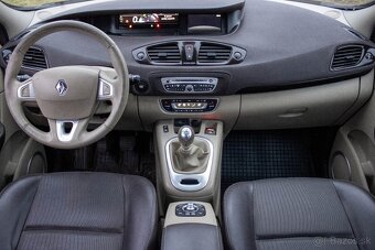 Renault Grand Scénic 1.9 dCi 96kW 7-miestne 2011 - 10