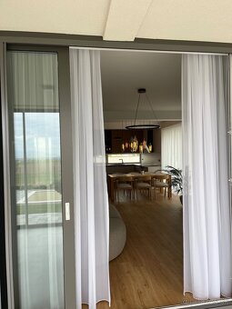 Luxusná vila (200 m2) na prenájom - 10