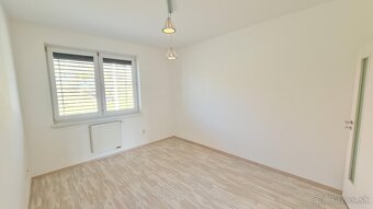 Veľkometražný 4 izbový byt s veľkou terasou a gáražou - 10