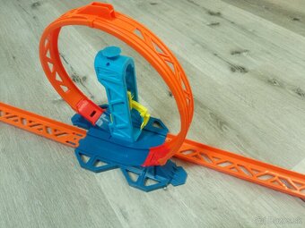HOT WHEELS - 10