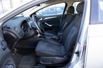 Ford Mondeo Combi 1.6 92 kW z roku 2008 - 10