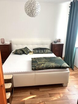 Zrekonšturovaný byt v provensálskom štýle  - 10