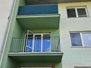 NA PREDAJ  2 - izbový byt s veľkým balkónom v obci Pruské - 10