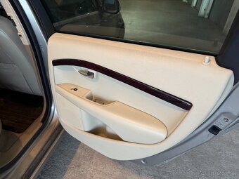 Volvo V70 D5 Automat - 10