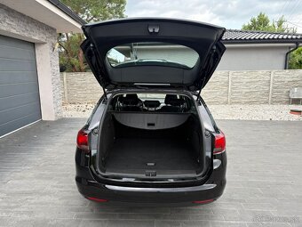Opel Astra 1.6CDTi ST - 10